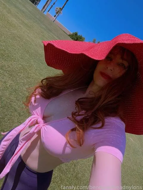 @bendyredheadnylons