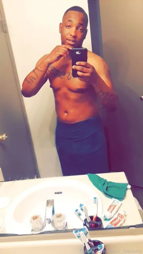 @Blacc_banana