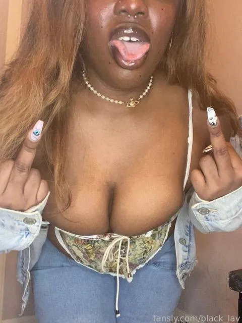 @black_lav