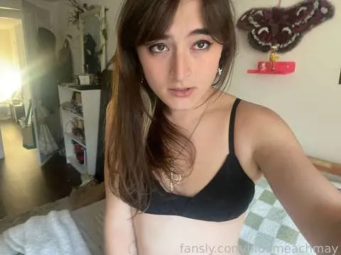 @bloomeachmay