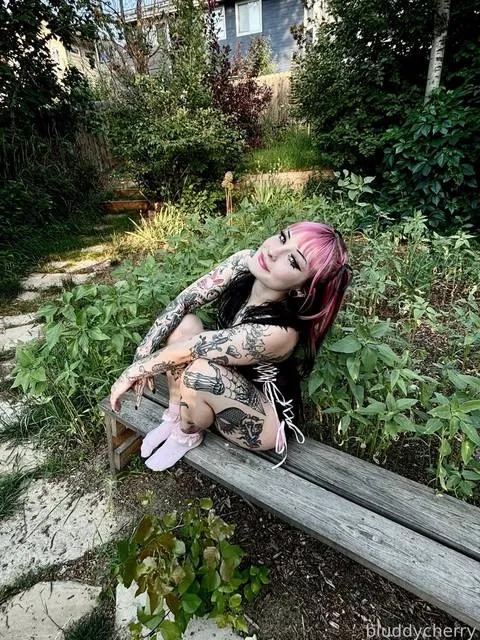@bluddycherry