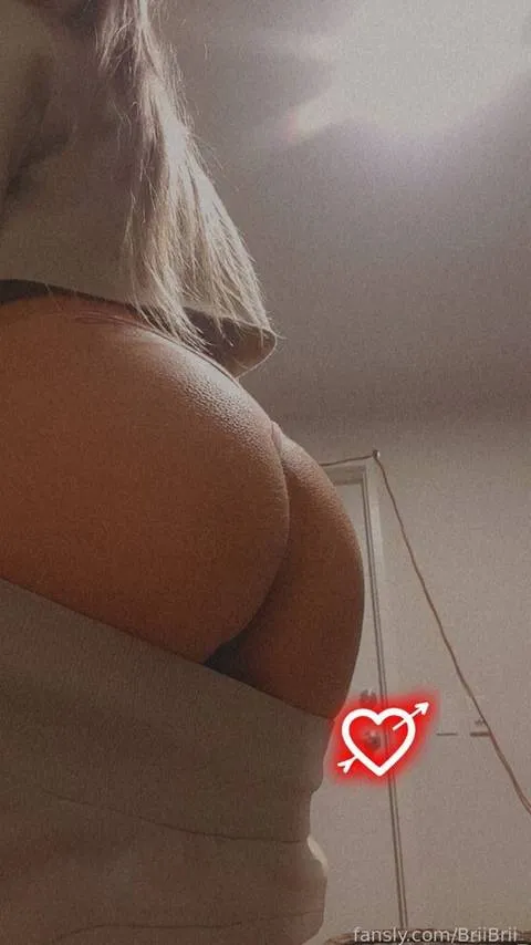 @BriiBrii_