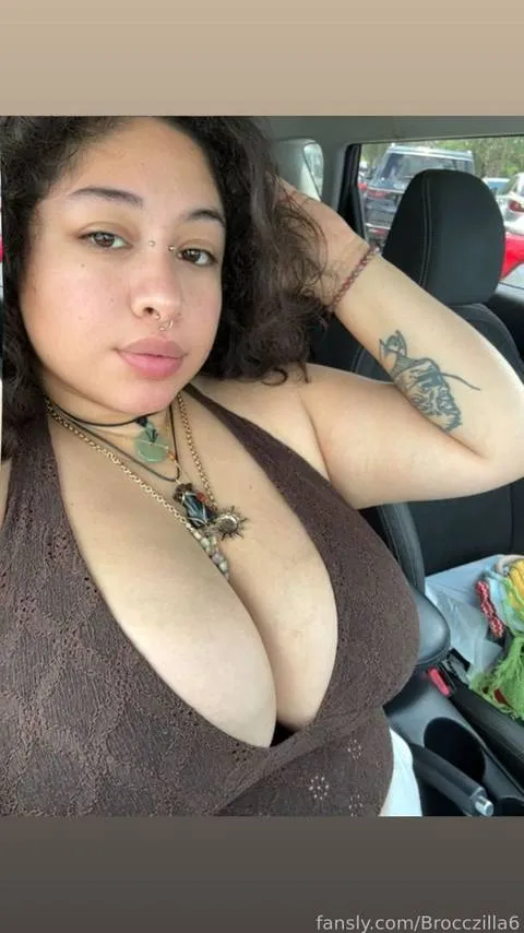 @Brocczilla6