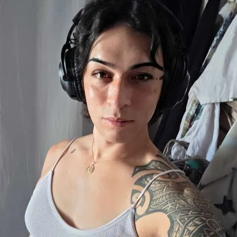 @BrylinBloom