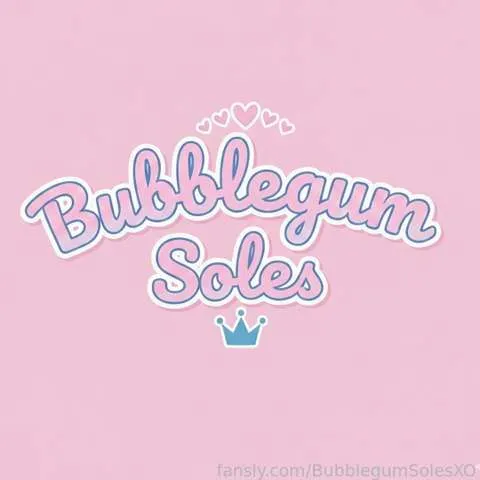 @BubblegumSolesXO