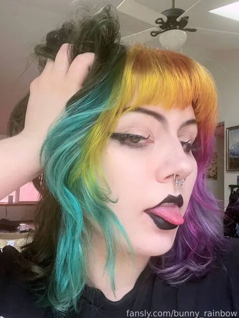 @bunny_rainbow