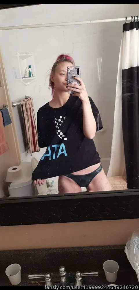 @BunnyFeather98