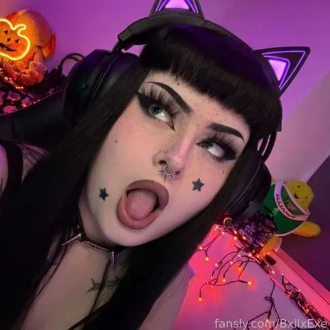 @BxllxExe