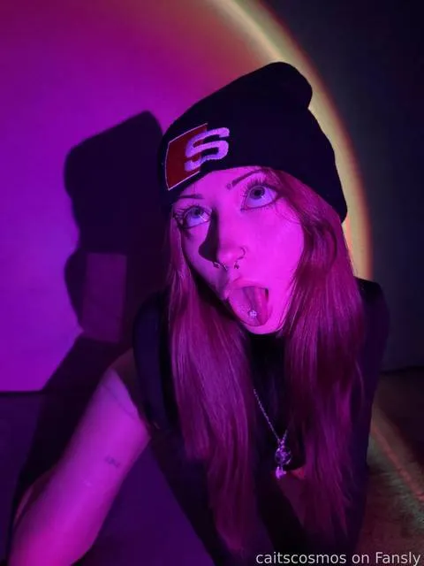 @caitscosmos