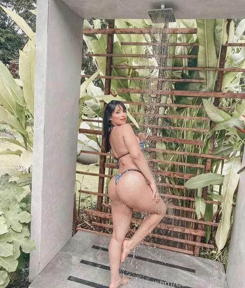 @Camilaandmom