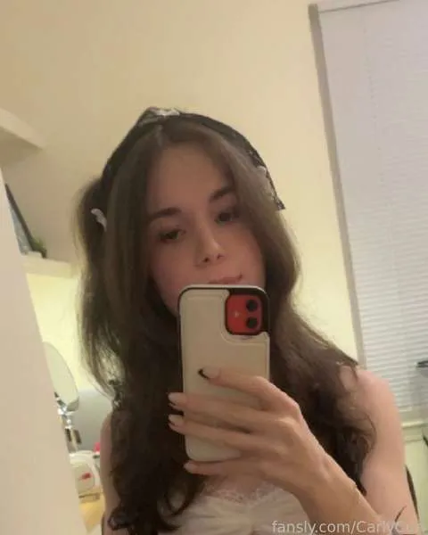 @CarlyCurl