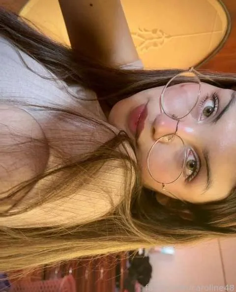 @caroline48