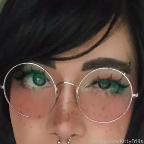 @CatFrills
