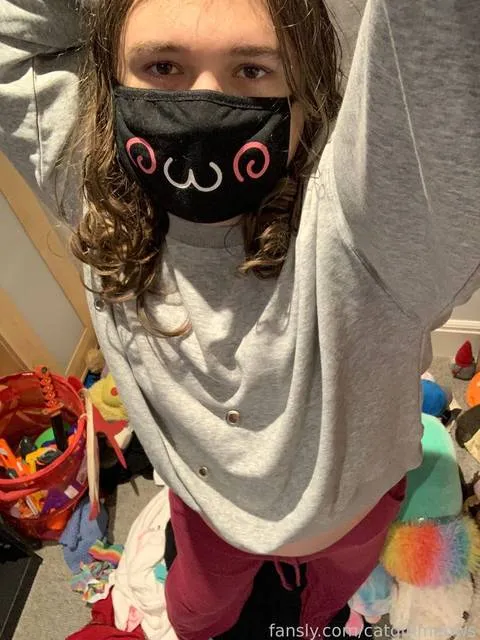 @catgirlmeows
