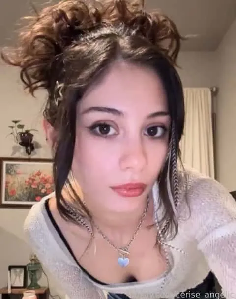 @cerise_angelic