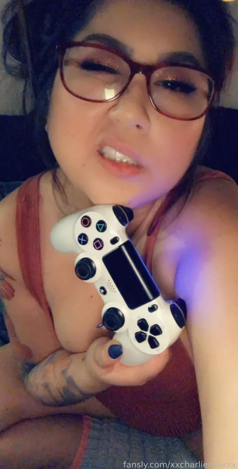 @charliexxxrawr