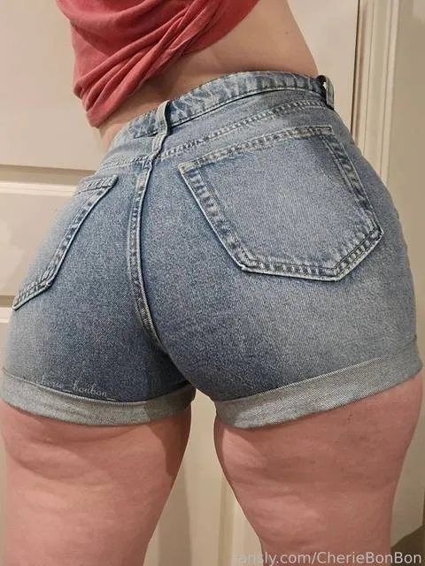 @CherieBonBon