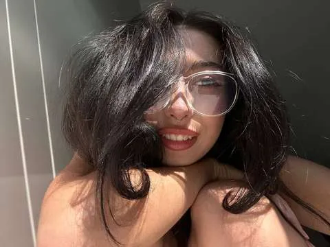 @Cherry_Mila