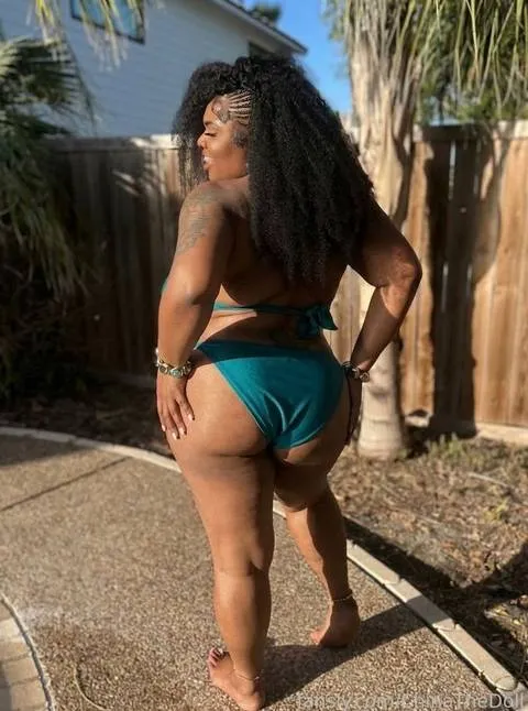 @ChinaTheDoll