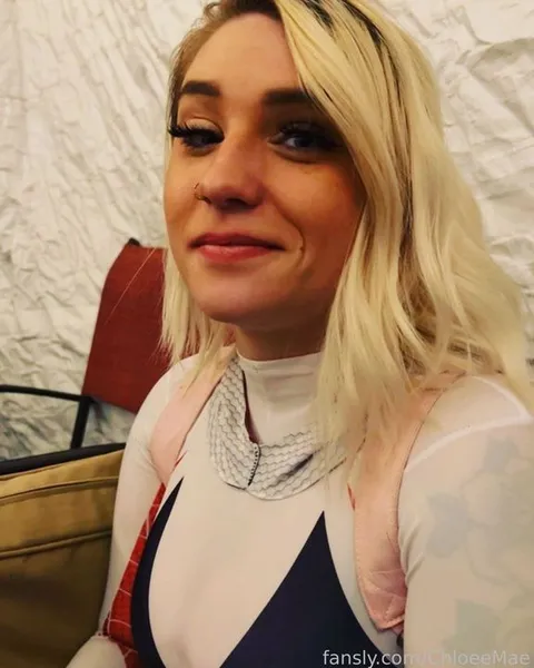 @ChloeeMae