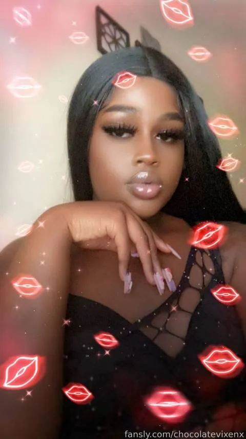 @chocolatevixenx
