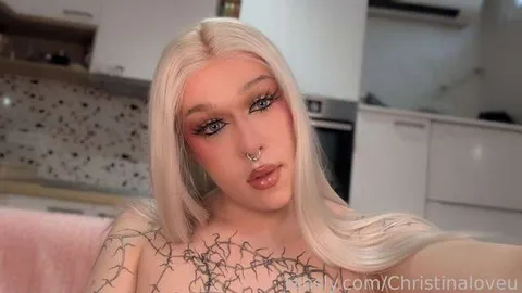 @Christinaloveu