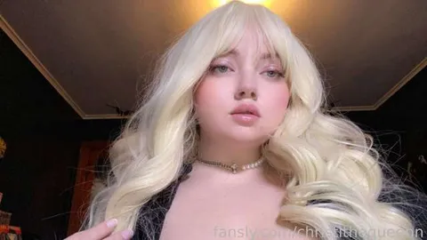 @christithequeenn