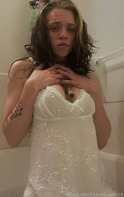 @ClaireQuartz19