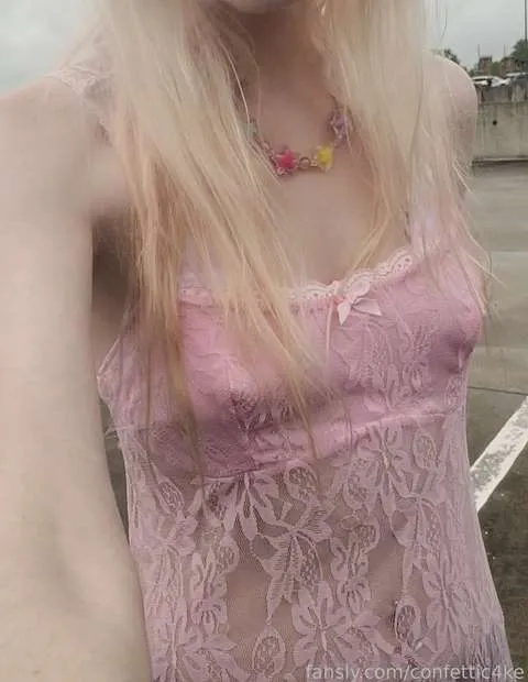 @confettic4ke