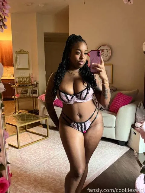 @cookieswirl