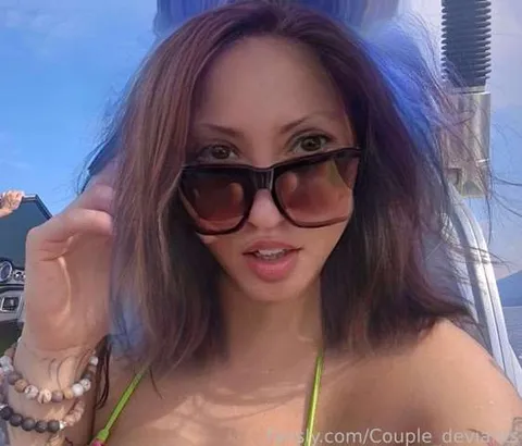 @Couple_deviants