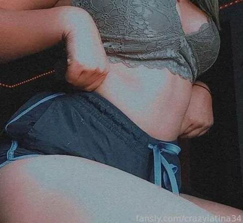 @crazylatina34