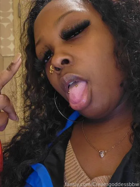 @Creamgoddessbbw
