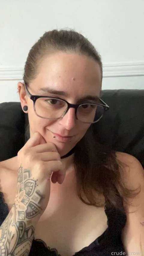 @crude_crows
