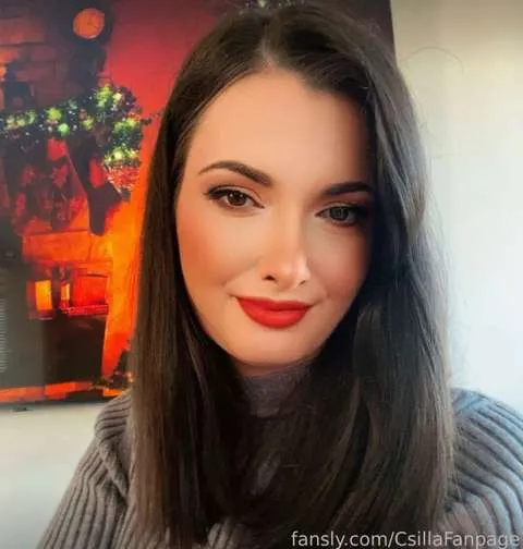 @CsillaFanpage