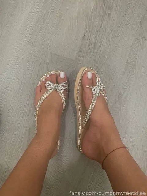 @cumonmyfeetskee