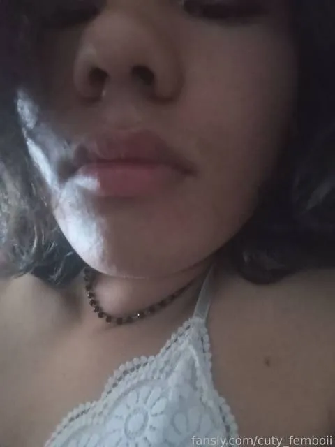 @cuty_femboii