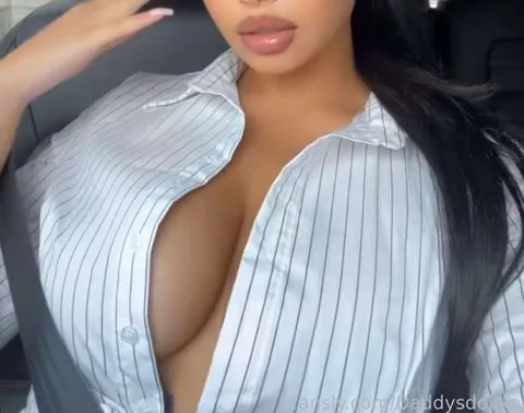 @Daddysdollxo