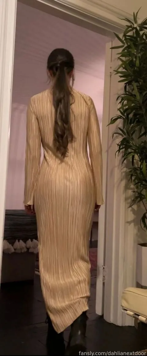 @dahlianextdoor