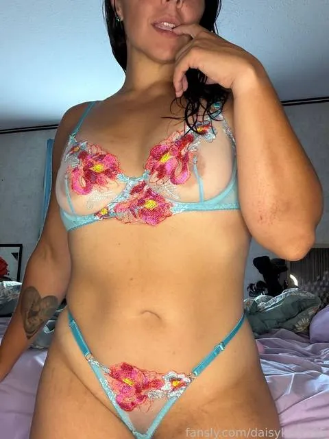 @daisykeets95