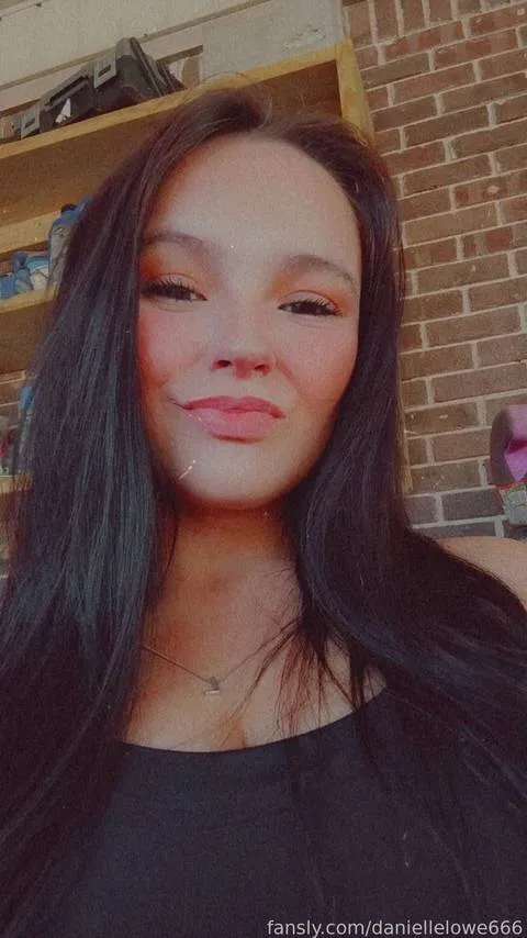 @daniellelowe666
