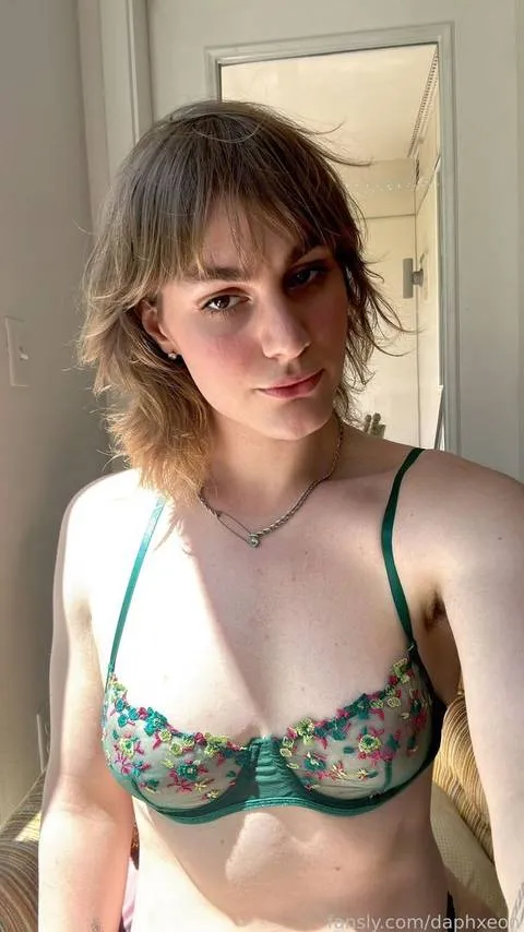@daphxeon
