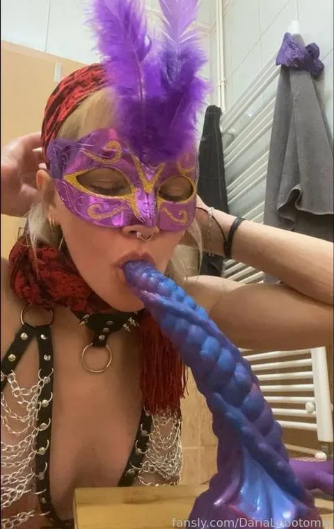 @DariaLobotomia