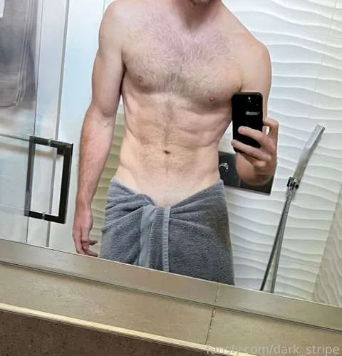@dark_stripe