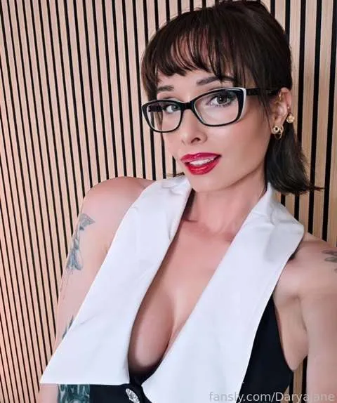 @DaryaJane