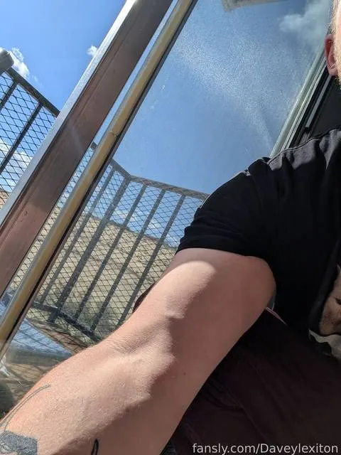 @Daveylexiton