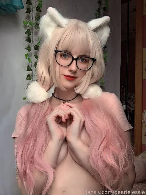 @deariejessie