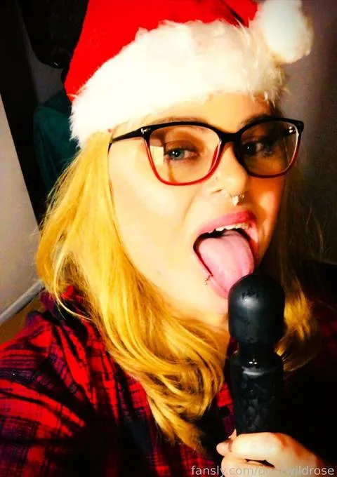 @dearwildrose