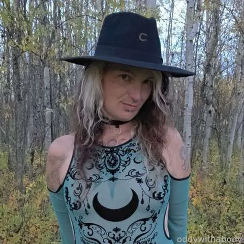 @deesasster