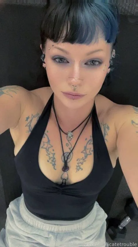 @delicatetrouble
